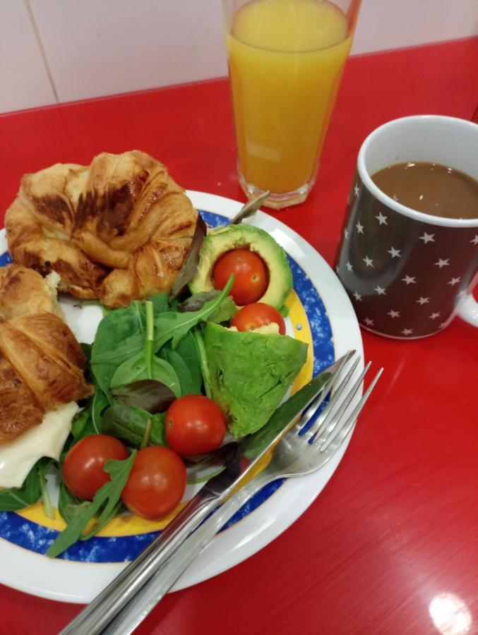 2-Centro Hab Compartida Masculina 8X Acomodação com café da manhã Madri Exterior foto